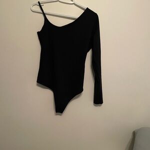 Abercrombie & Fitch Black Asymmetric One-Shoulder Long-Sleeve Bodysuit